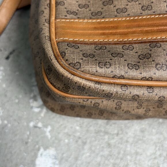 Vintage Gucci Micro GG Crossbdy - Picture 7 of 14